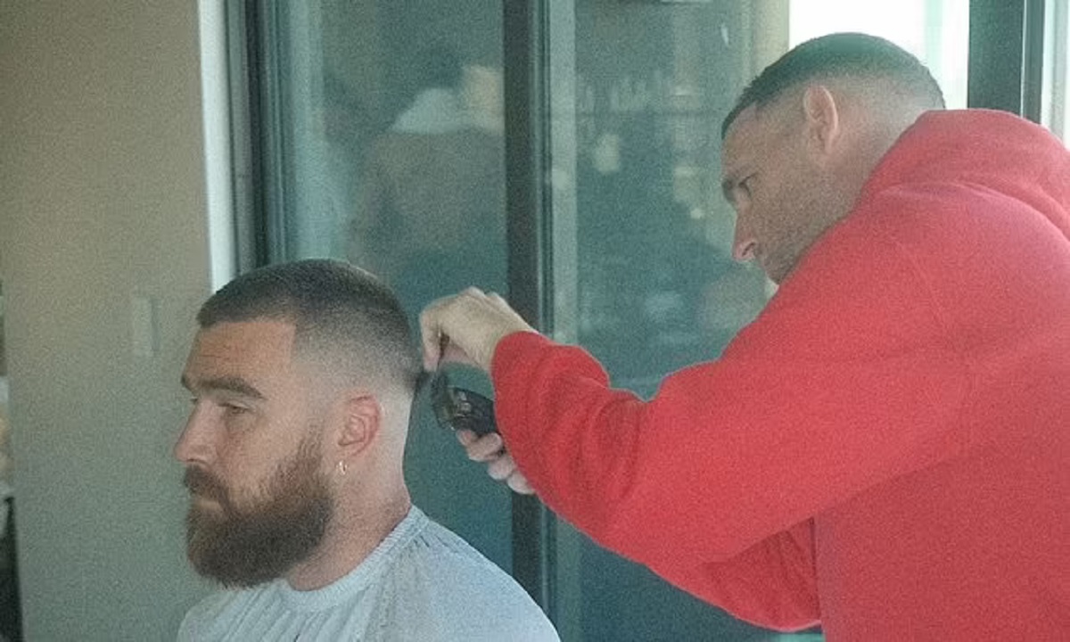 Travis Kelce's barber reflects on the controversy surrounding the Chiefs star's hairstyle.