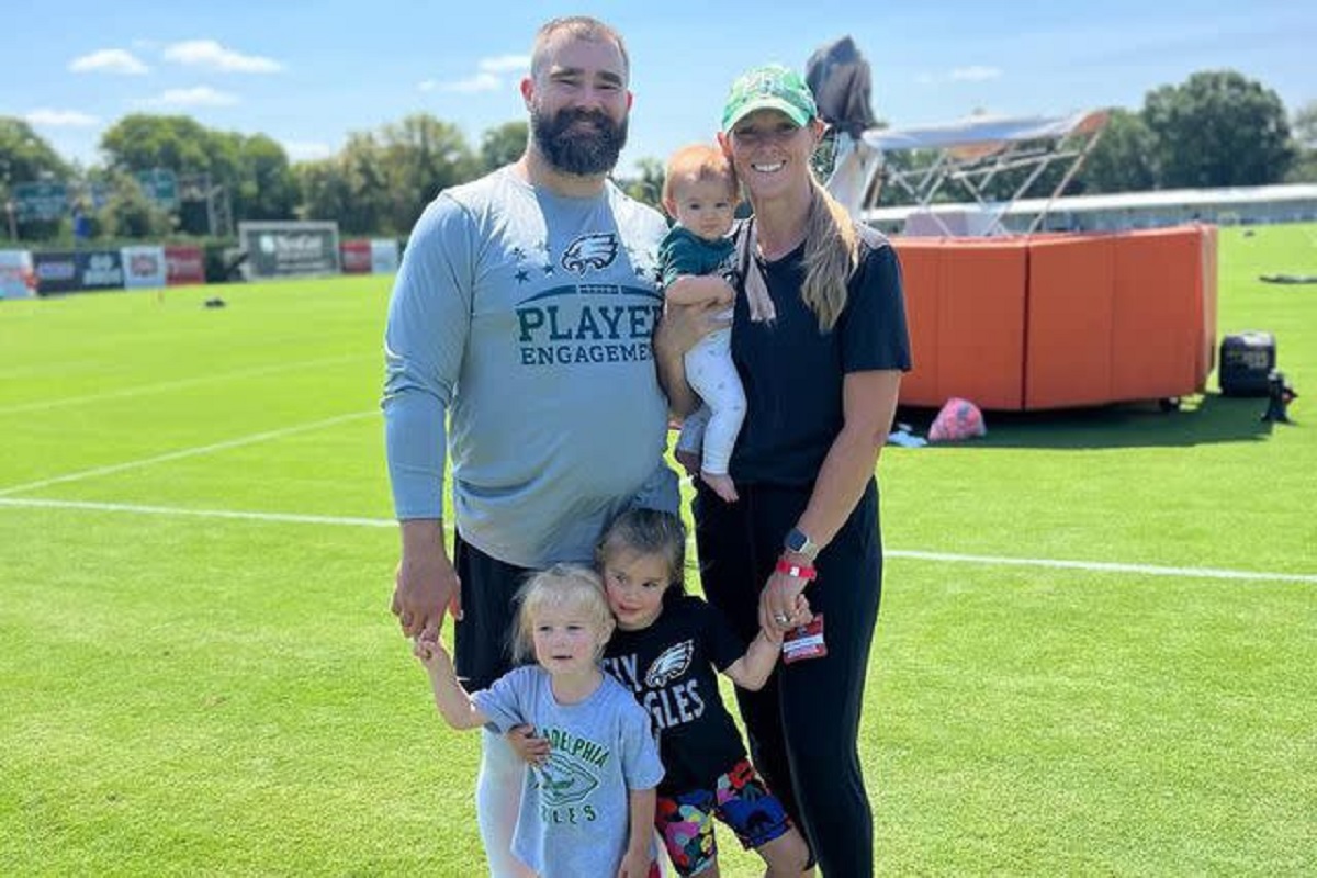 JUST IN :Jason Kelce expecting Baby No. 4 with Wife Kylie Kelce: 'We'll Figure It Out' But Kylie love to have more kids...