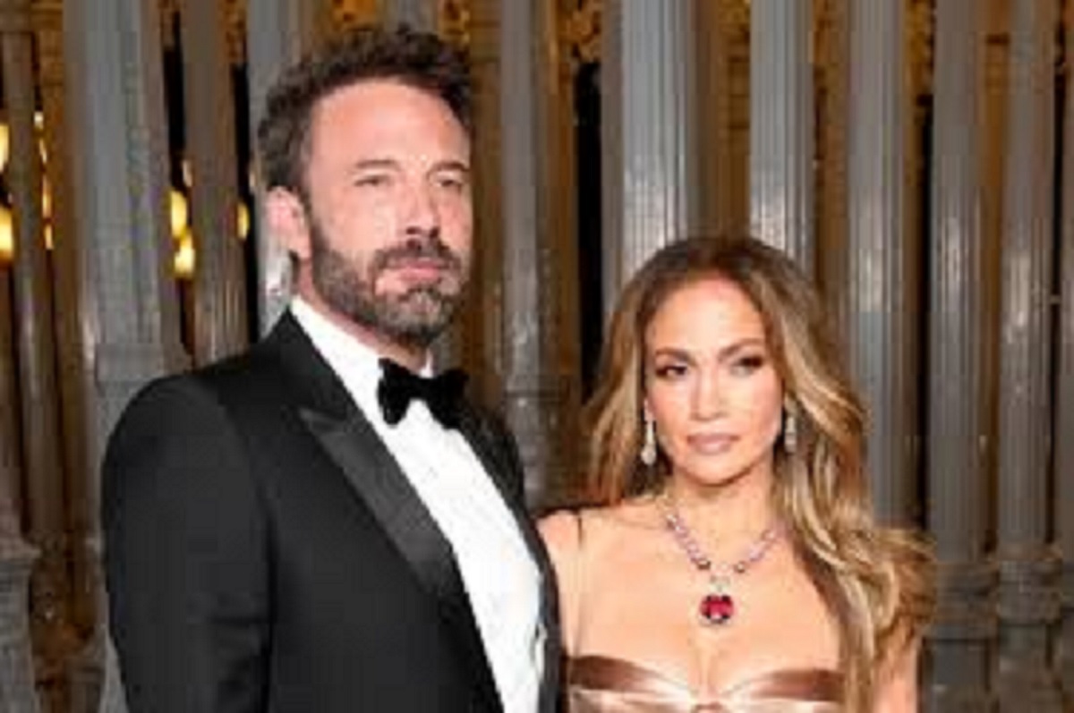 REVEALED : Ben Affleck and Jennifer Lopez's Reconciliation Attempt Amid Second Divorce—Candace Owens' Bold Advice: 'Let It Go, Ben!' What’s Next for Lopez? See More..."