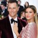 JUST IN : Gisele Bündchen, Tom Brady’s former wife, is in tears after receiving a major shock: Tom Brady proposed to her with a staggering $71.2 million wedding ring, four years after their divorce.