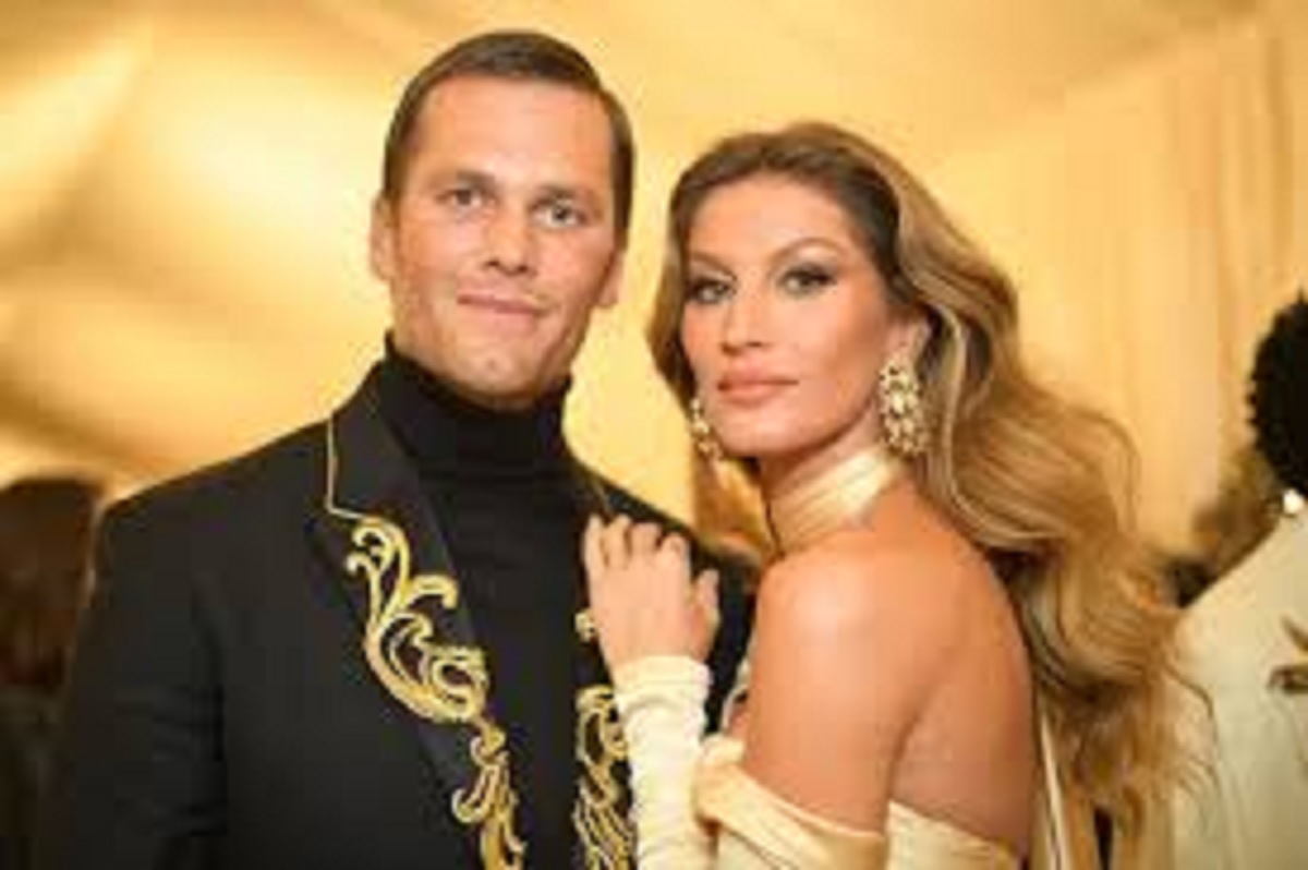 News: Tom Brady, 47, is remarrying his ex-wife, Gisele Bündchen, 44, two years after their divorce. The legendary quarterback, who has been spotted training, also hints at a potential NFL return at the next 49ers game. he and his ex-wife have announced that they are expecting ... See more.